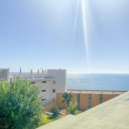 Near Playa De Bajondillo טורמולינוס